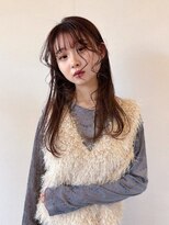 イル(ill)&nbsp;ストレートスタイル  顔周りスタイリング