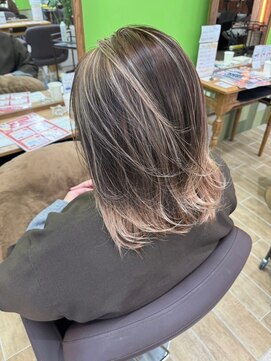 アース オーセンティック 長崎浜町店(EARTH Authentic) シルバーベージュバレイヤージュ