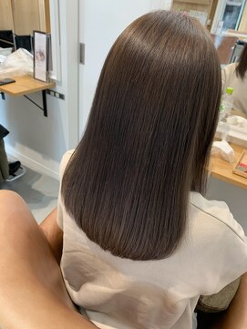 フォギーベージュ×ストレート _八千代緑が丘駅