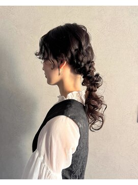 サロンエフ(salon f) ふわふわツインおだんごアレンジ