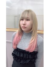 アウラヘアーサロン(aura hair salon) 顔周りレイヤー×ホワイトベージュ×ピンク