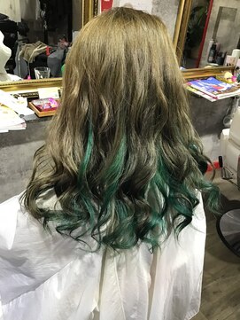 ヘアアンドリラックス ジョジョ(Hair&Relax JOJO) インナーカラー