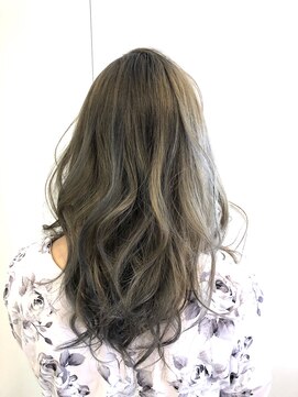 オルオルヘアー (oluolu hair) グレーＸベージュ