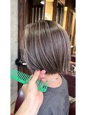 大人ハイライト ハートを押すとヘアスタイルを保存できます→