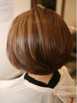 ヘアースタジオ クリーム(HAIR STUDIO CREAM) 30代40代50代上品大人ボブ