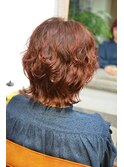 ウルフスタイルに個性派パーマ