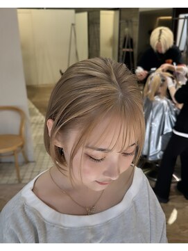 ヲタク(wotaku.) ミルクティーベージュベージュカラーハイトーンカラーミニボブ