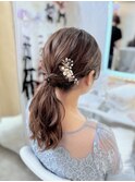 結婚式 二次会 お呼ばれ ポニーテール×華やかアクセサリー