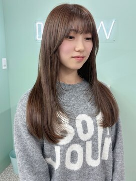 イロウ 天神大名店(IROW) オリーブベージュ 小顔カット レイヤーカット【天神大名】