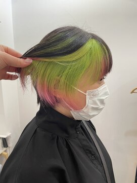 ラフ 原宿(L.a.a.g.f harajuku) デザインカラー/ネオングリーン×ピンク インナーカラー@原宿