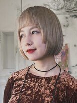 カムジーヘッドカミノウラ(COMEGHEAD KAMINOURA)&nbsp;ダブルカラーショートボブインナーカラーハイライトケアブリーチ