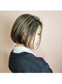 スジ感ハイライトカラー×前下がりボブ【merc.松下】