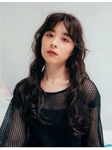 フェティッシュ(fetish)&nbsp;ツヤ感のあるロングパーマ