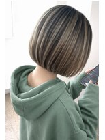 フルール(fleur) ぱっつんボブ/切りっぱなしハイライト