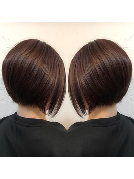 スーリール 荒戸店(Sourire) 20代30代40代 前下がり レイヤーボブ