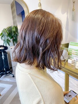 ロンドアベニール 北千住(Lond avenir) 巻いても可愛い◎ 切りっぱなしボブ ピンクブラウン 西田大樹