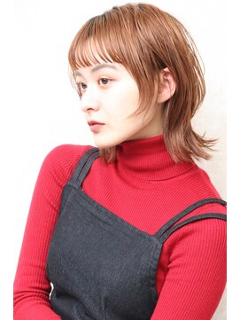 シトロン ブラン(CITRON blanc) オン眉ウルフマッシュ　外ハネレイヤー　ミデイアムレイヤー