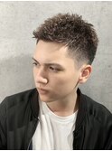 ツイストスパイラル波打ちスパイラルセンターパート刈り上げ束感