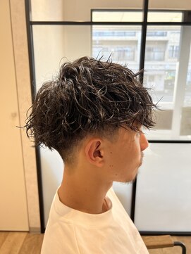 美容室 アクター 大人気ツイストスパイラル！