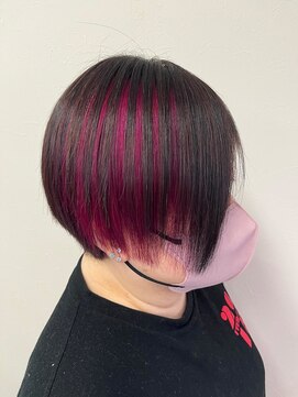 ビューティーサロン タカツカ(TAKATSUKA) 濃いめのピンクショート