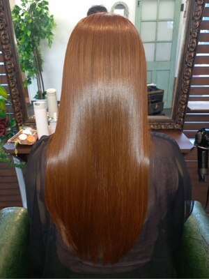 【美しさ保証付き】美髪整形サロンの最も人気のある美髪を長期持続させる美髪整形トリートメント技術です。