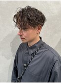 センターパート 波巻きパーマ ハイライト ウルフ
