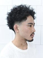 メリケンバーバーショップ コウベ(MERICAN BARBERSHOP KOBE) ローフェードハードスパイラル