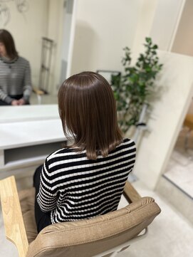 カリーナ(CARINA) ハイトーンカラー/グレージュカラー