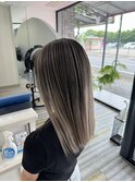ホワイトベージュ×バレイヤージュ