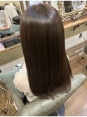 オリーブブラウン　山本綾香/ストレートヘア/セミロング/透明感
