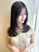 トリッカ シブヤ(TRICCA SHIBUYA)&nbsp;暗髪/地毛カラー/フェミニンロング/透明感カラー/顔周りレイヤー