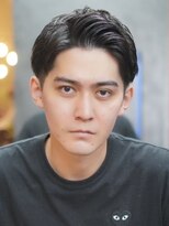 ノーエン(noen)&nbsp;センターパートメンズマッシュパーマニュアンスパーマ刈り上げ