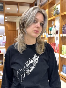 ピークアブー アヴェダ アトレ恵比寿(PEEK-A-BOO AVEDA) マッシュウルフ/ネオウルフ/ハイライト/ワイドバング