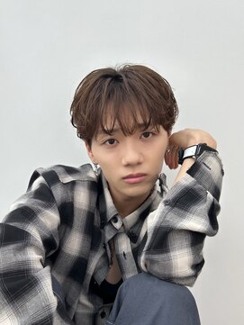 ロンドホットリップ 立川(Lond hot lip) men'sメンズ髪質改善縮毛矯正ブリーチなしブルーブラック/立川