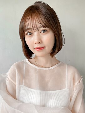 アグノス 青山(Agnos) ミディアムヘア 暗めカラー デザインカラー くびれヘア