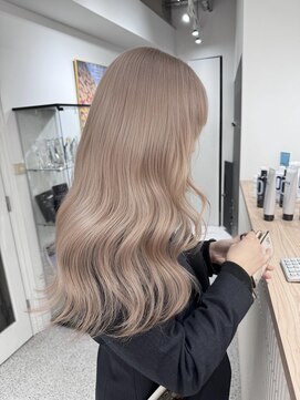 PELE原宿/ブリーチなしダブルカラー/ハイトーン/ケアブリーチ【３月上旬OPEN(予定)】 [原宿駅/ケアブリーチ/羽エクステ]