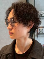 メンズサロン ブロック(Men's Salon bloc)&nbsp;ツイストスパイラルパーマ 波巻きパーマ センターパート 20代