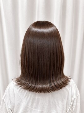 ココカラヘアー ニコ(cococara hair nico) 切りっぱなしミディアム/アッシュブラウン