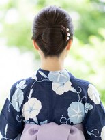 と和 巣鴨 朝顔浴衣に映える、凛とした大人の夜会巻き