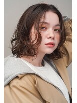 レジュアル(RESSUAL)&nbsp;グレージュ　大人かわいい　フェザーバング　ボブ