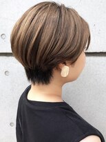 モリオ フロム ロンドン 成増店&nbsp;【morio成増/児玉】刈り上げショート　ダブルカラー