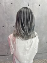 ロイオブジゼル(roi of GiseL)&nbsp;バレーヤージュカラーケアブリーチカラーハイトーンカラー