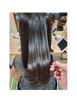 ヒライス 千歳船橋(Hiraeth)&nbsp;うねり毛があると髪がうまくまとまらないそんなあなたにオススメ