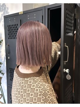 ヲタク(wotaku.) ラベンダーミルクティー切りっぱなしボブケアブリーチハイトーン