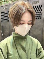 ラフ 新宿(Laff)&nbsp;ハンサムショートショートボブセンターパートハイライトカラー