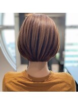 ジエクト アイロ(The Ect ilo)&nbsp;えりあしスッキリ　ミニボブ　ぱつっと