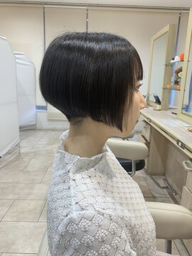 アッシュ 仙川店(Ash) 20代ショート前下がり大人可愛い刈り上げボブ刈り上げショート