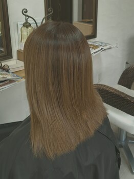 ヘアーサロン ロム(hair salon ROM)の写真/【千歳/完全マンツーマン制★】 完全マンツーマンなので丁寧な施術が嬉しい。お手頃価格なので通いやすい♪