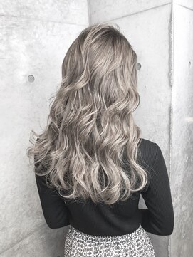 アミ(Ammi) ◆ダブルカラー/レイヤー/イルミナカラー/髪質改善/縮毛矯正