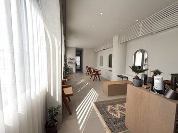 Amber 【アンバー】